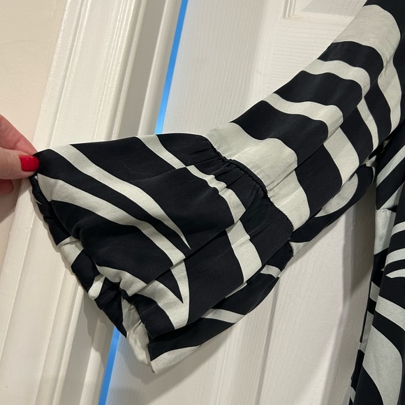 100% Silk Dress - Picture 2 of 5